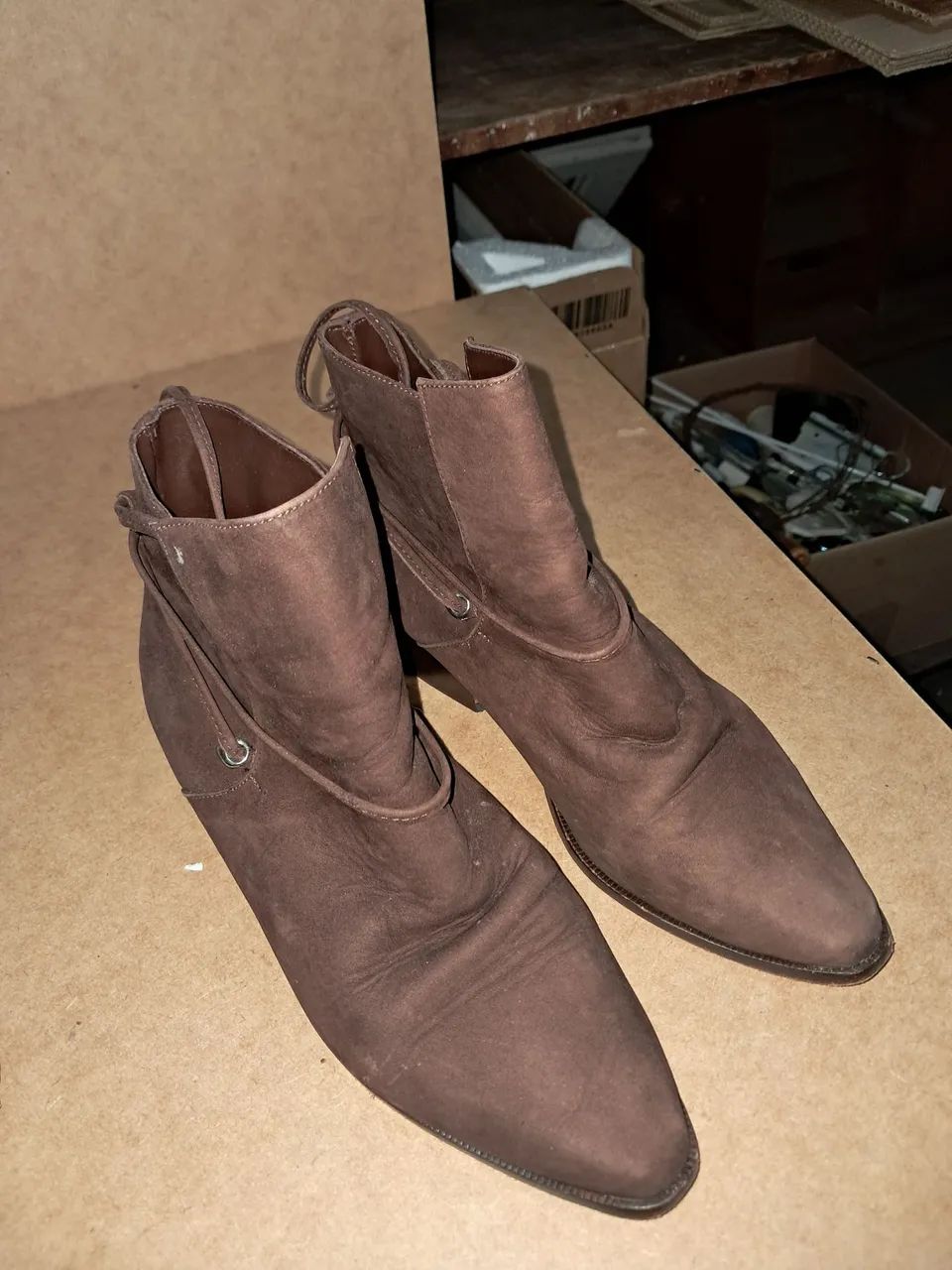 Sapato e Bota cano curto de couroi legítimo Corello  tam 35