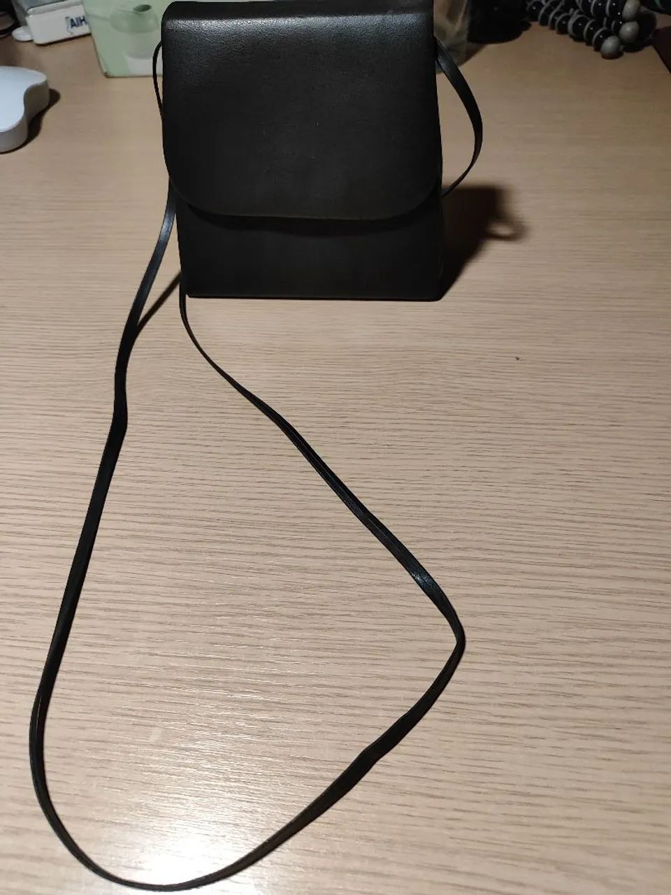 Bolsa pequena couro sintético - preta  - Foto 3