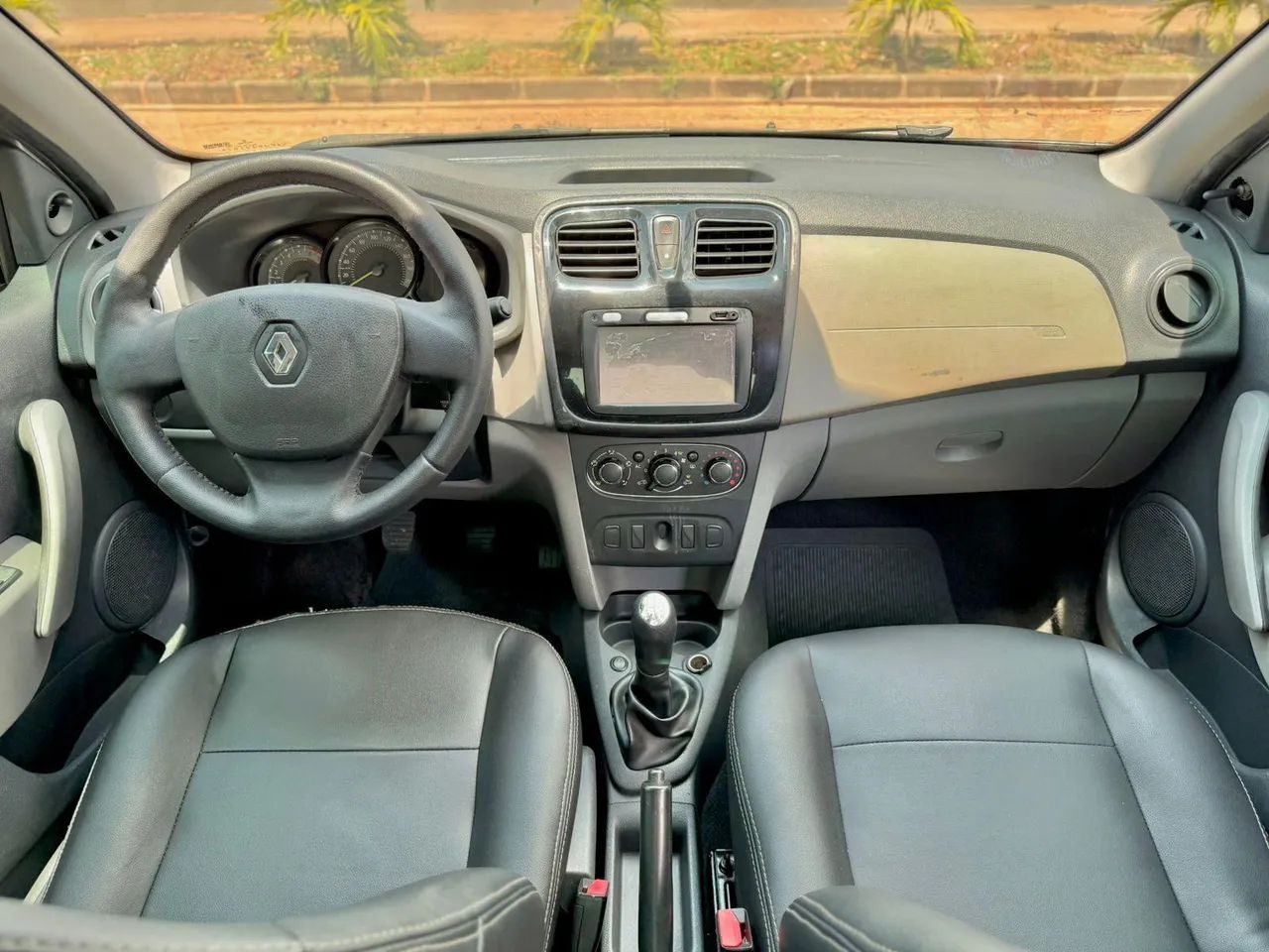 LOGAN EXPRESSION 1.0 FLEX 2014/2015 - Foto 5