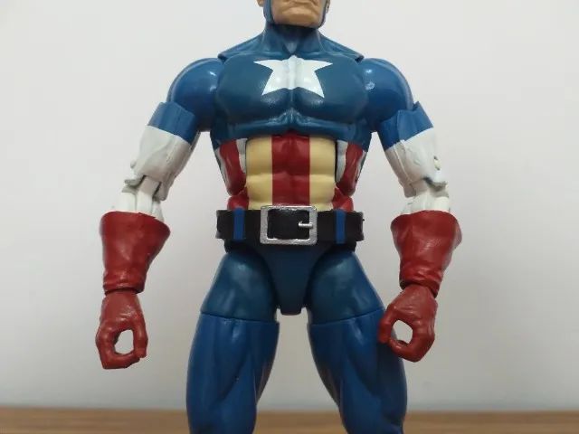 Boneco Capitão América Lobisomem Marvel Legends  - Foto 5