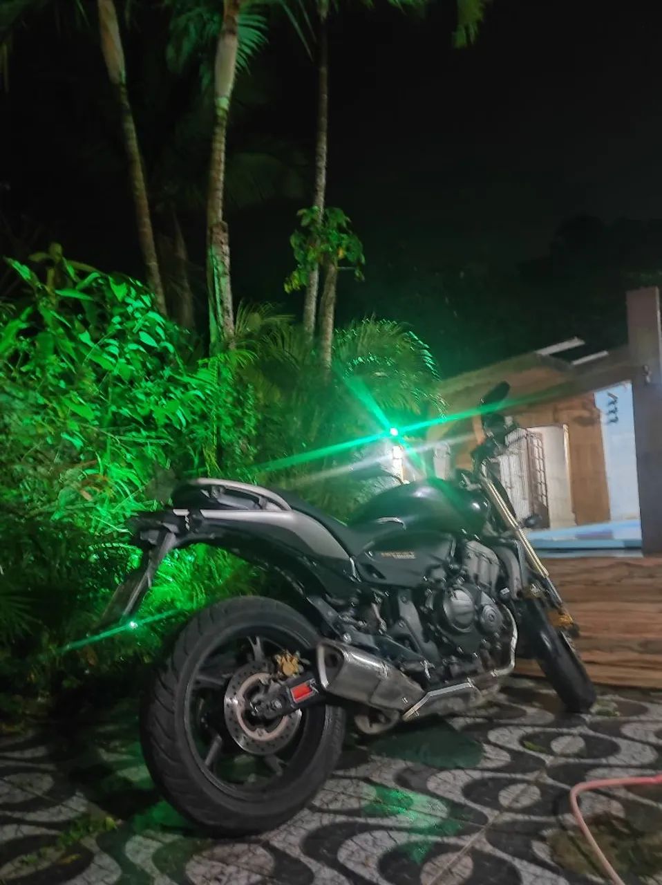 VENDO CASA COM PISCINA EM ITANHAÉM - Foto 2