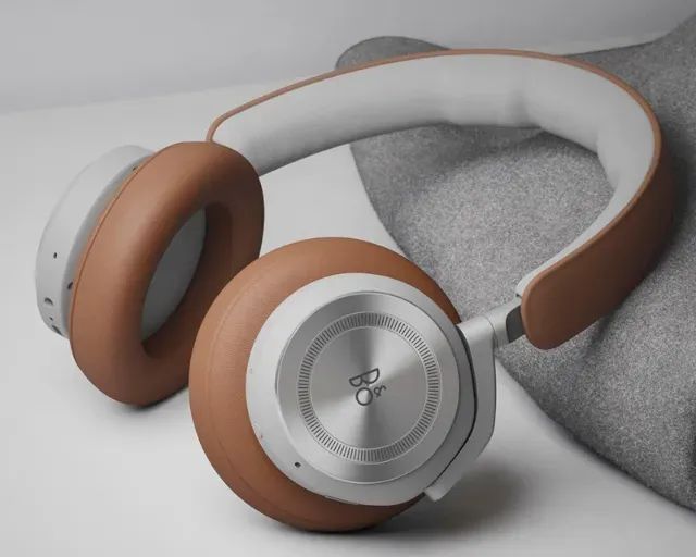 Fone de ouvido Bang & Olufsen BEOPLAY HX Bluetooth - Fones de