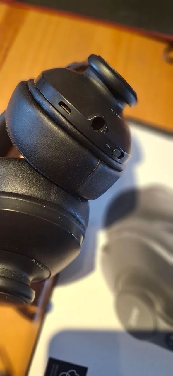 Fone AKG K361- BT COM DEFEITO - Foto 3
