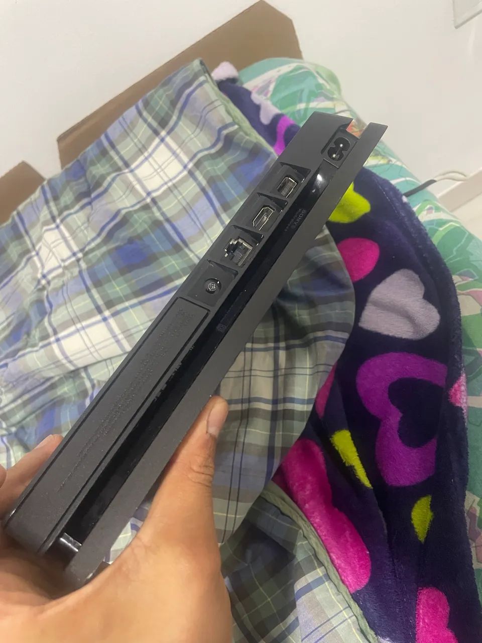 PS4 slim 