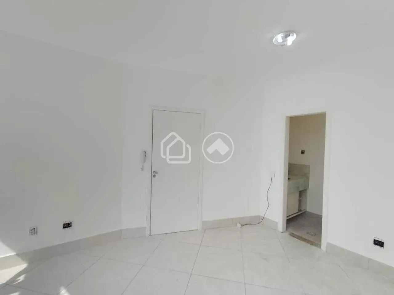Sala comercial com 35 mtrs 01 banheiro no Alugel Sion - Foto 4