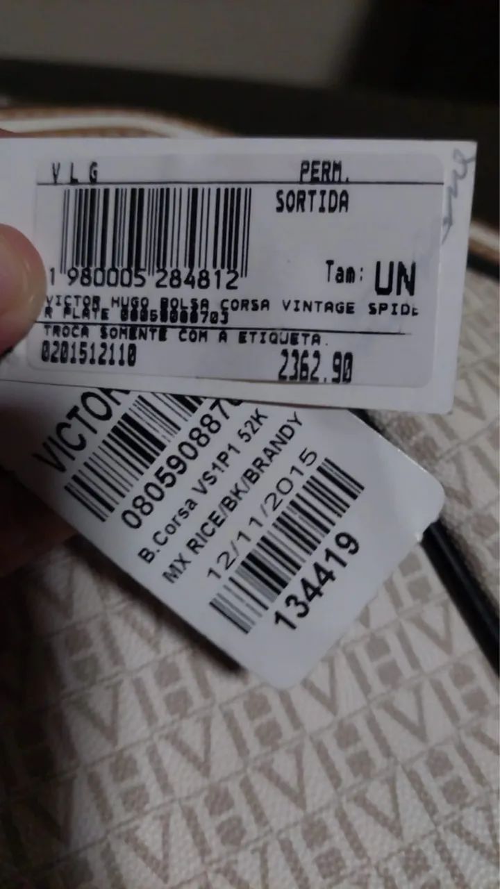 Vendo essa Bolsa Victor Hugo nova! - Foto 2