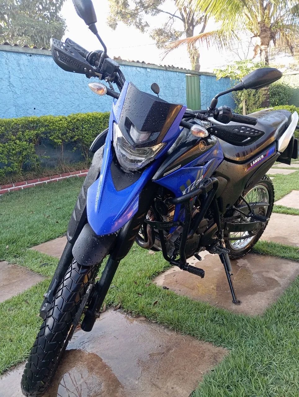 Vendo XTZ Lander 2021 17.300Km - Foto 5