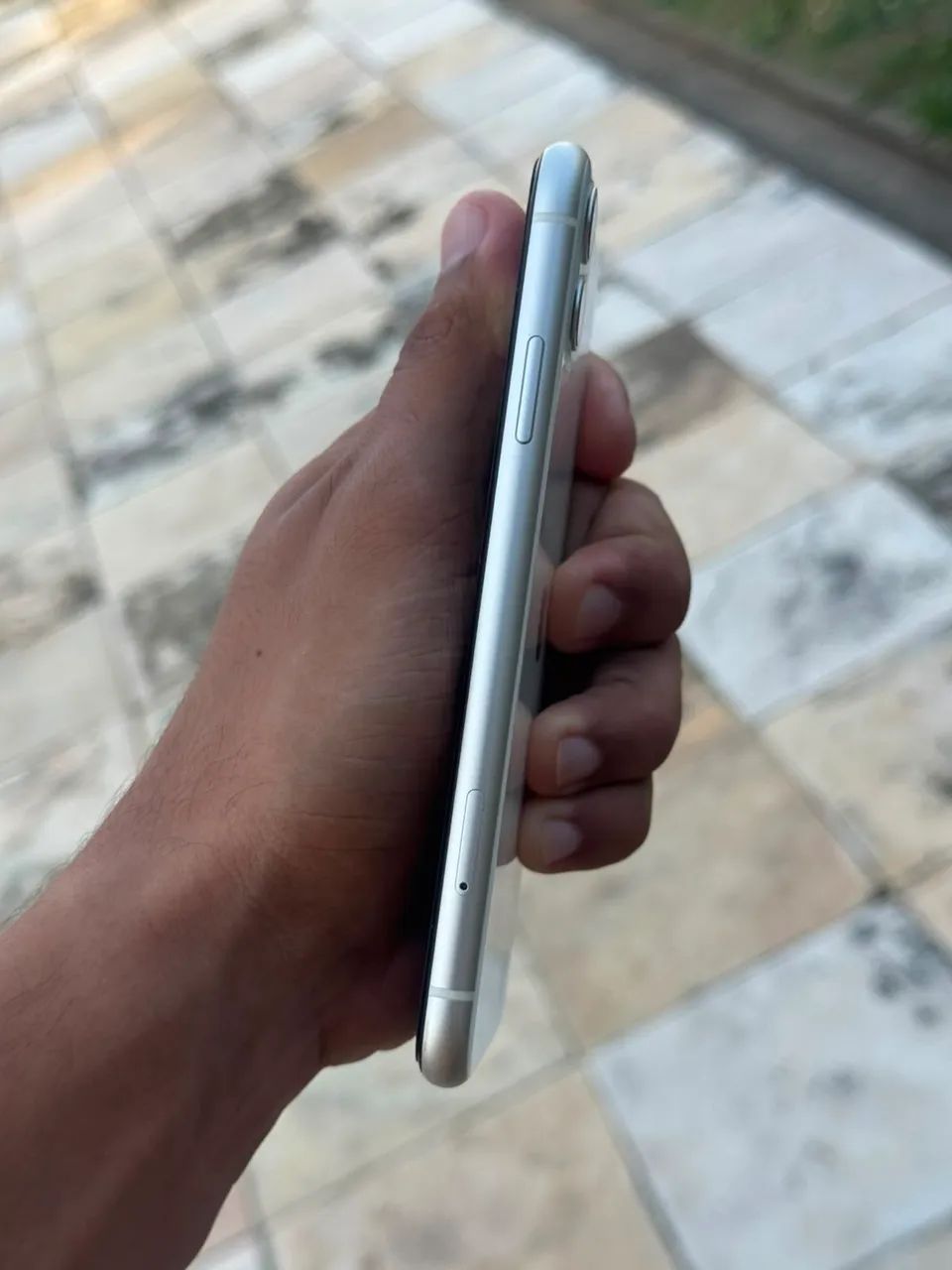 VENDO IPHONE 11 128GB SEMINOVO - Foto 2