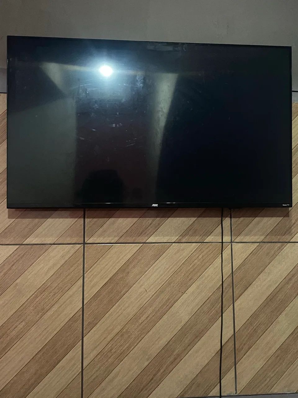 Televisão Roku aoc 50 polegadas, para retirada de peças tela está queimada - Foto 3