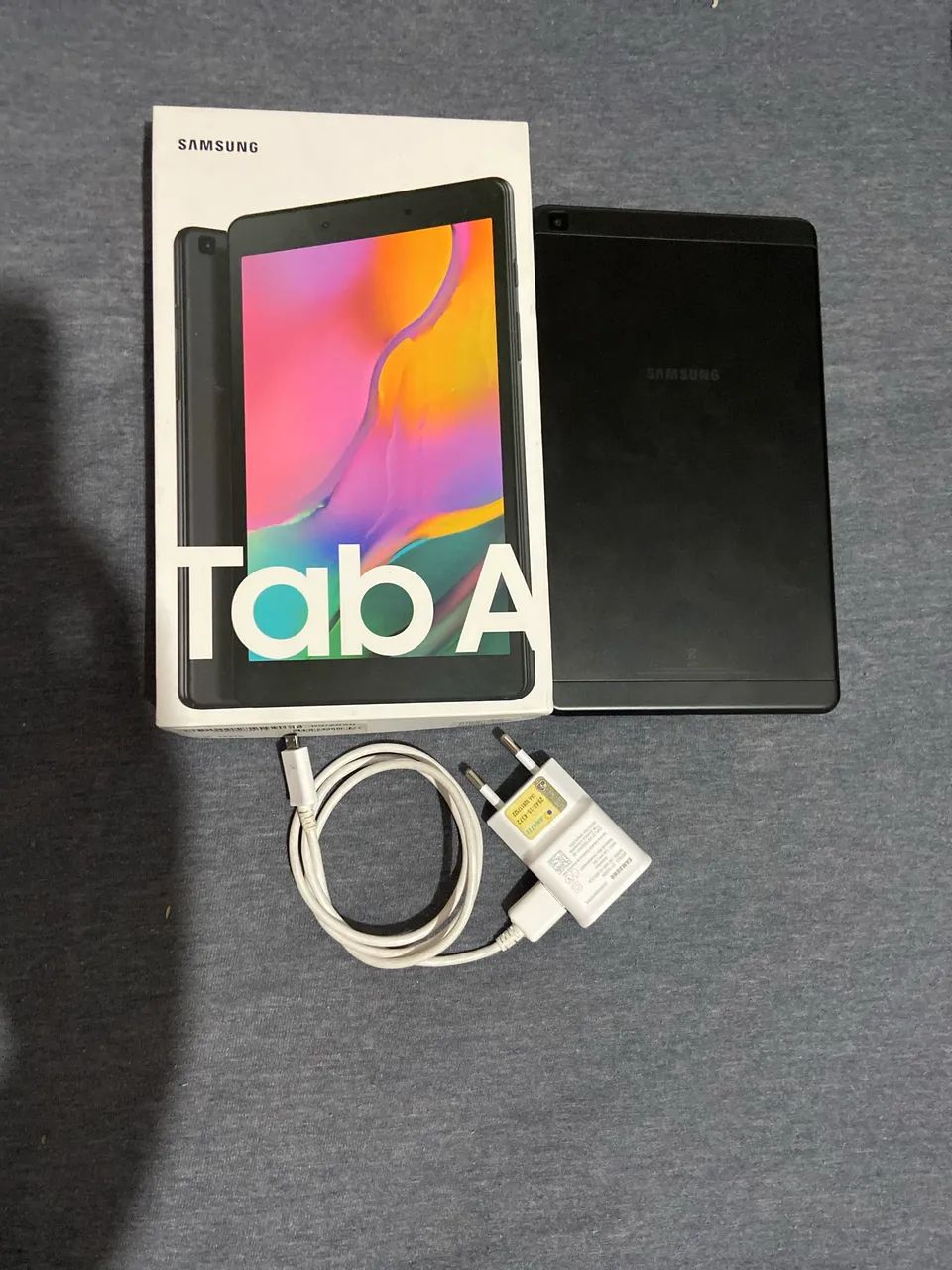 Tablet Samsung galaxy tab A, funcionando em perfeito estado, carregador e caixa original - Foto 2