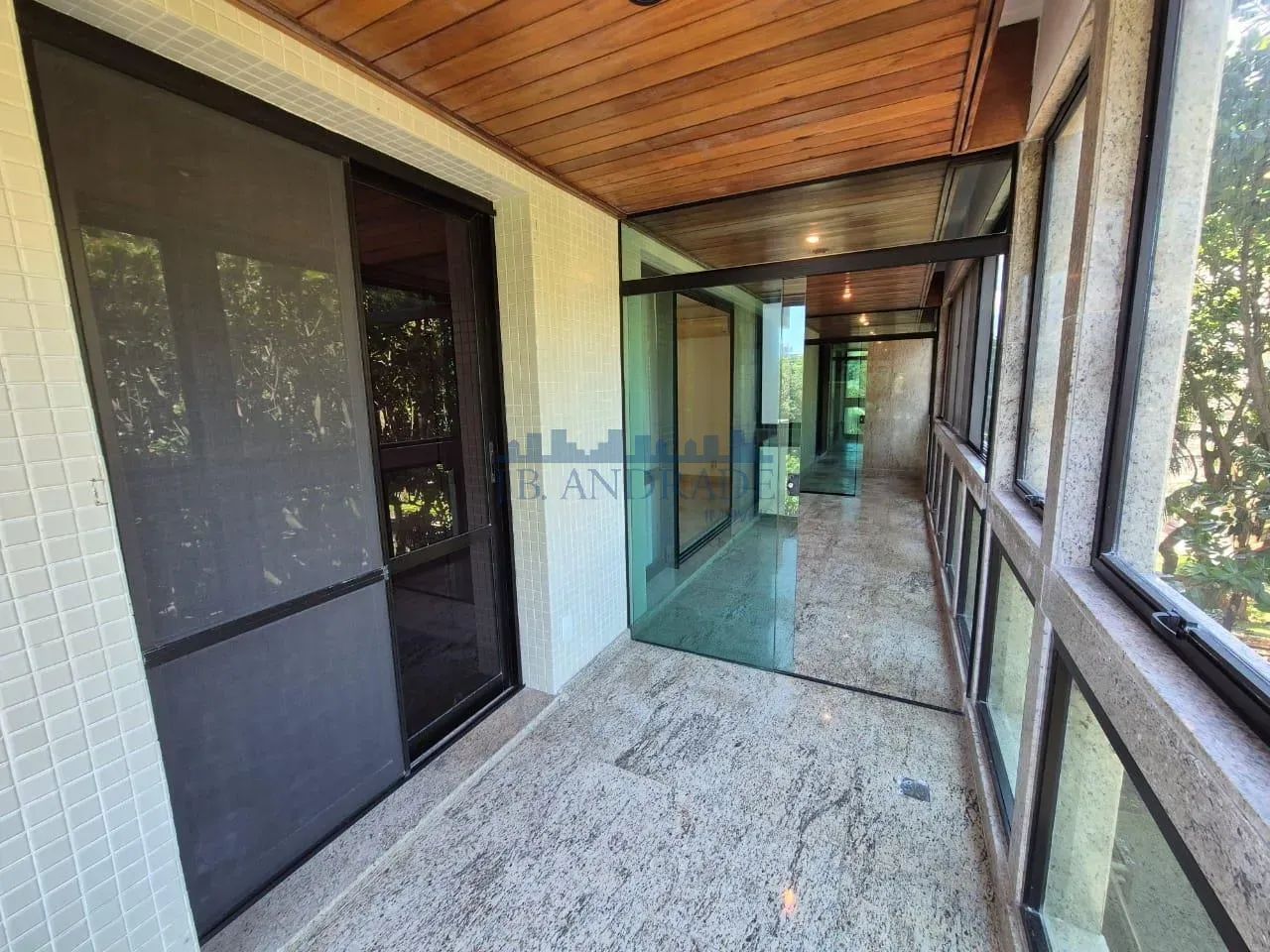 Excellente apartamento com 203m², localizado no condomínio Alfa Pfrivilege, a 5 minutos da - Foto 2