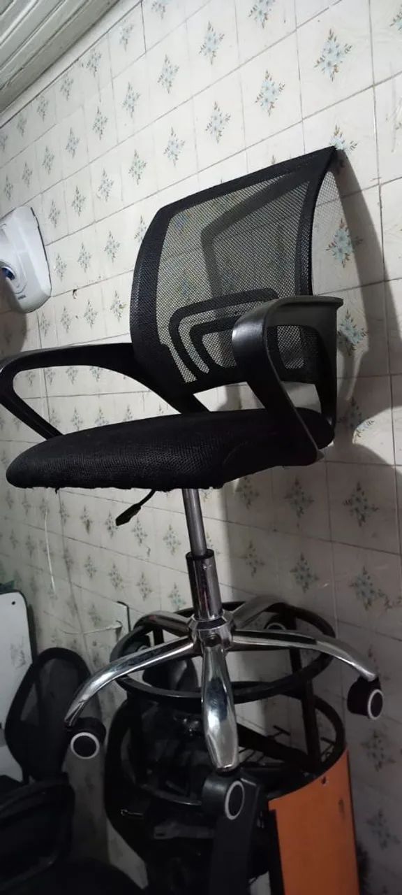Cadeira de Escritório Preta 