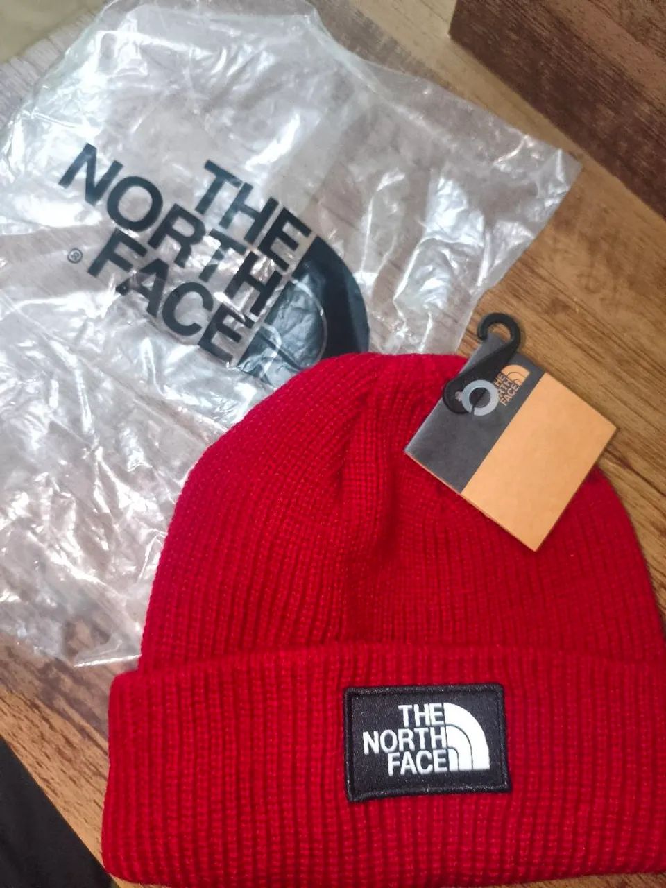 Touca the north face vermelho