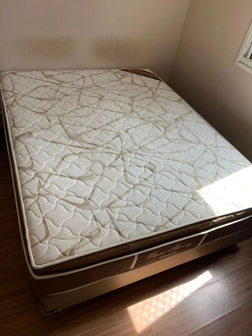 Cama Queen Ouro spring (box+ colchão) - Foto 3