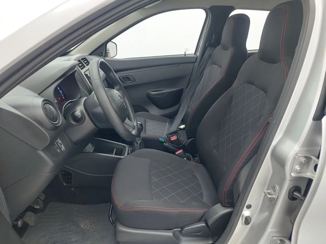 Renault Kwid 1.0 Zen, foto 16 de 18