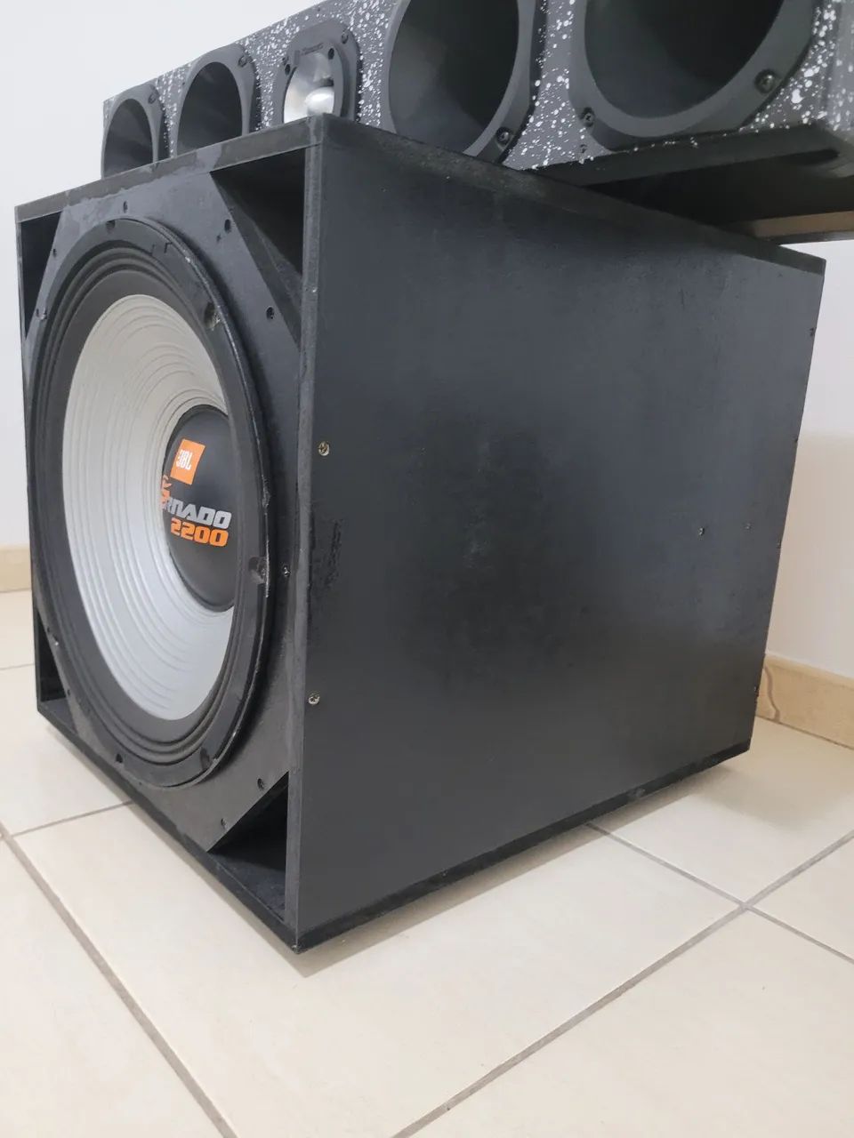 Alto falante tornado 18 polegadas - Foto 2