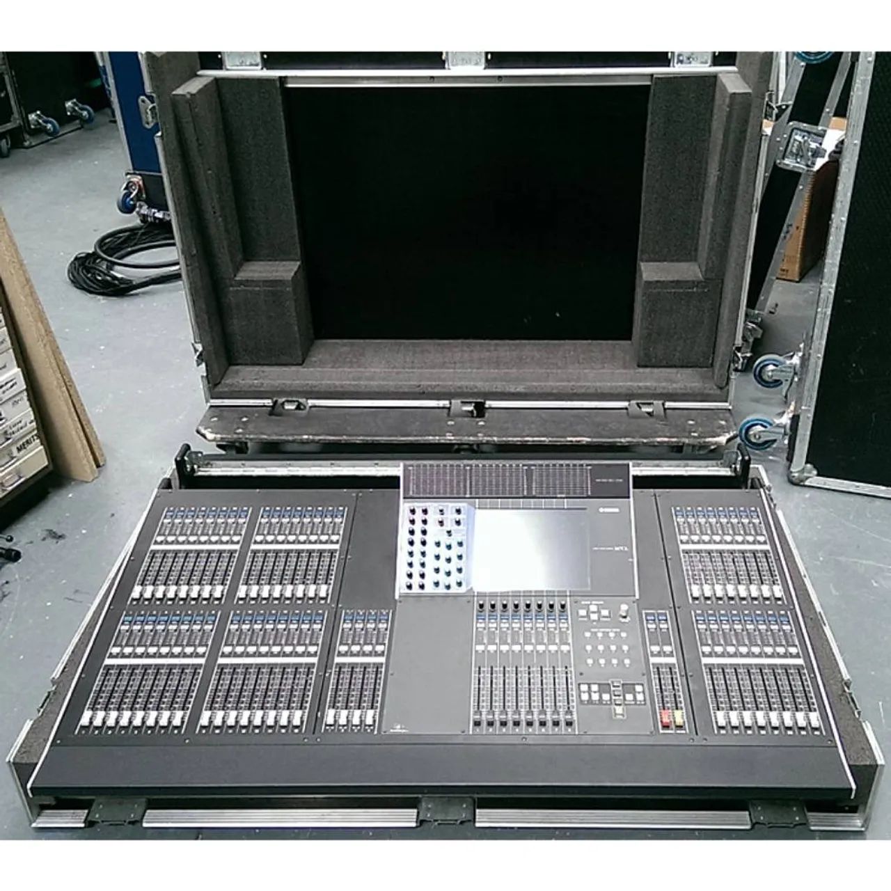 Mesa de som M7CL com case Yamaha digital  - Foto 2
