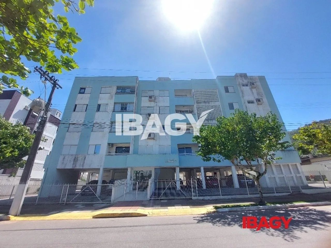 Excelente Apartamento 2 dormitório(s) em Córrego Grande - Florianópolis