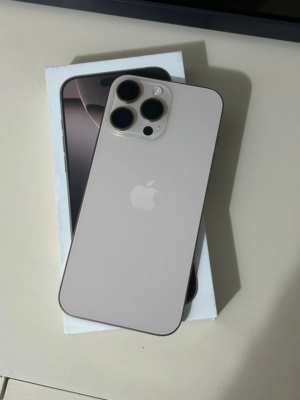 iPhone 16 Pro Max 256GB | Impecável | Bateria 93% - Celulares e