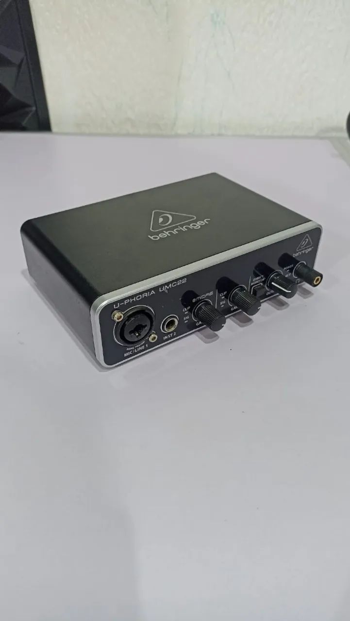 Interface De Áudio Behringer U-phoria Umc22 Midas Usb
