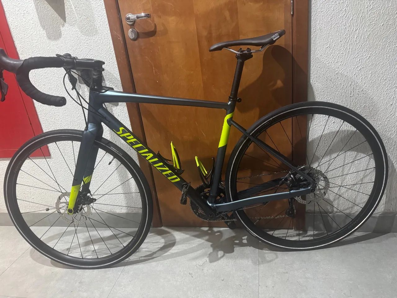 Bicicleta Specialized Diverde E5 Comp. 