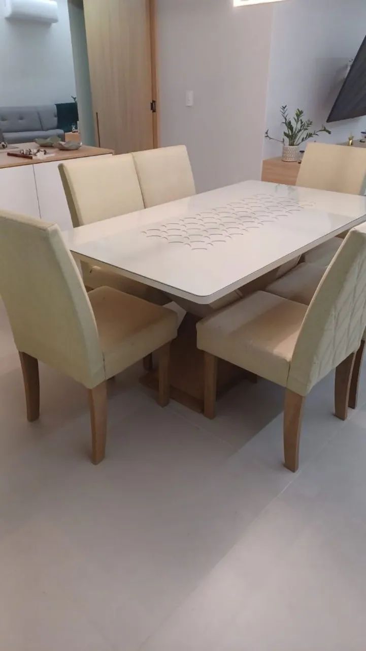 Mesa com 6 cadeiras - Foto 2