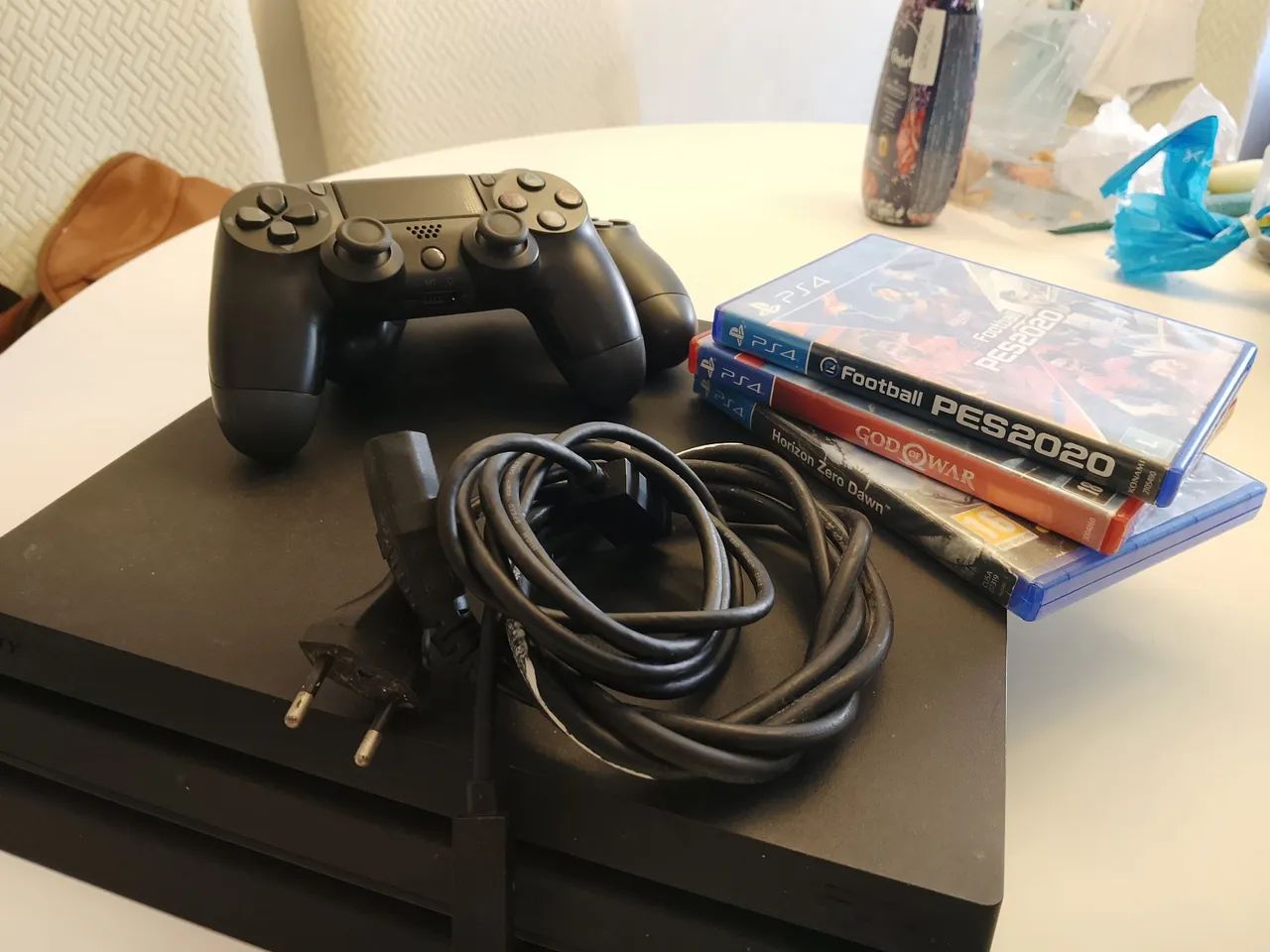 PS4 Pro 2 Tera com Dois Controles e Jogos - Foto 2