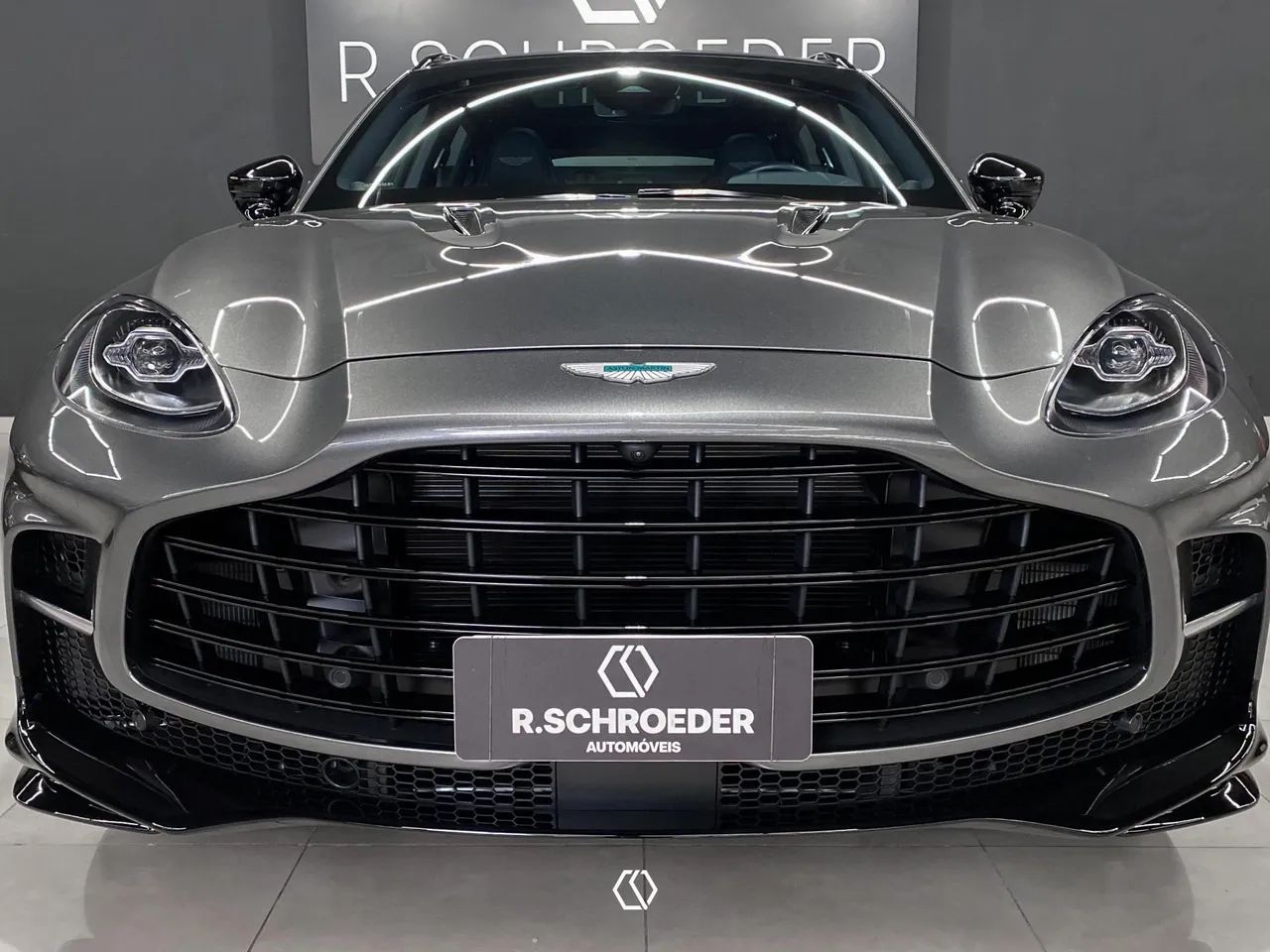 Aston Martin DBX 707 4.0 V8 707cv, foto 4 de 20