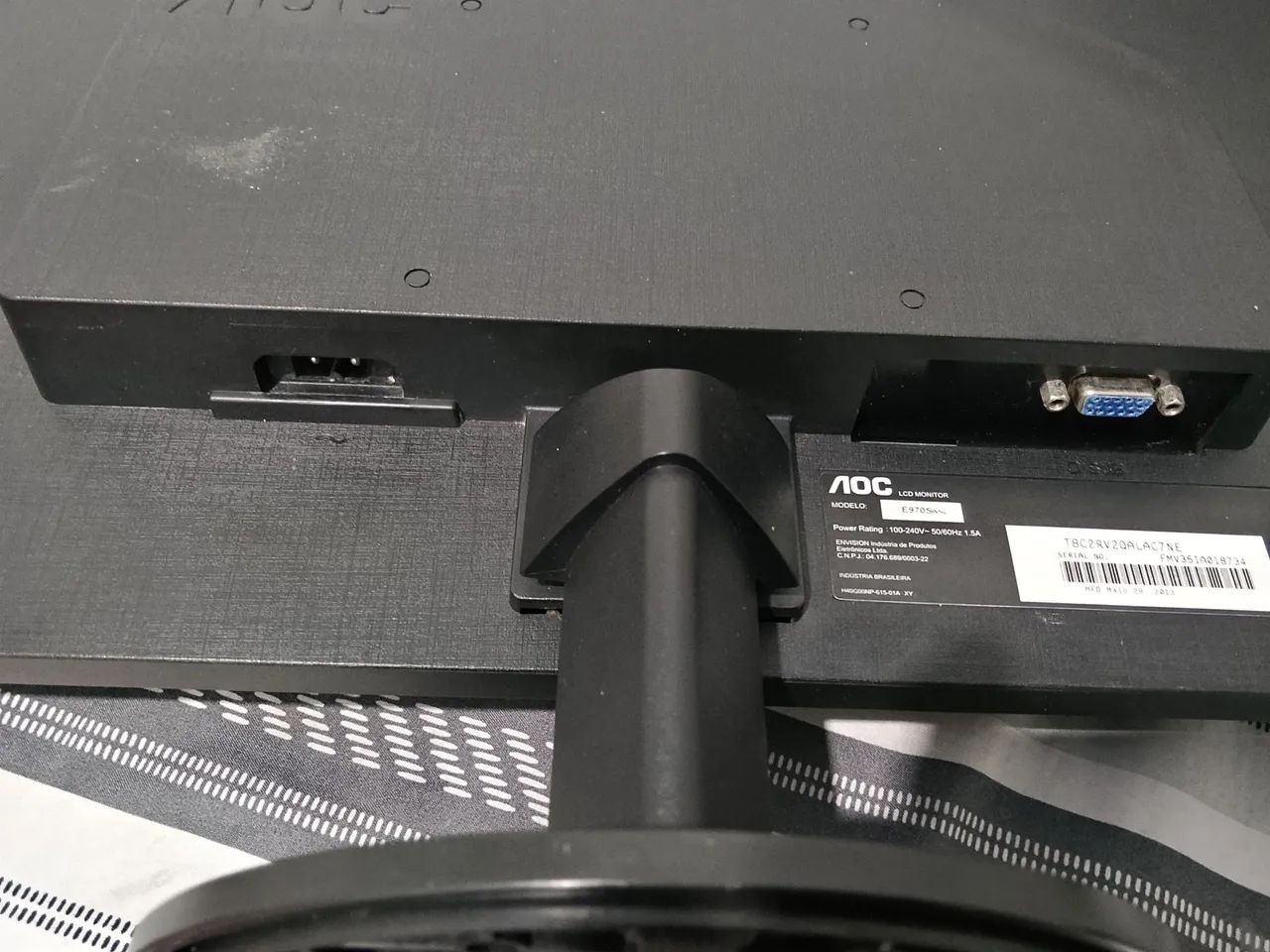 Monitor AOC 18,5 POLEGADAS  - Foto 4