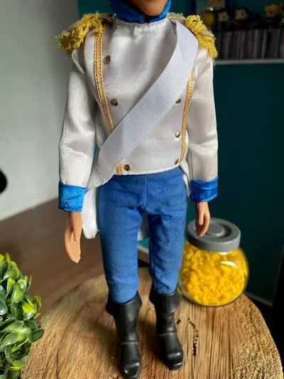 Boneco Principe Eric Disney - A Pequena Sereia - Usado - Foto 3