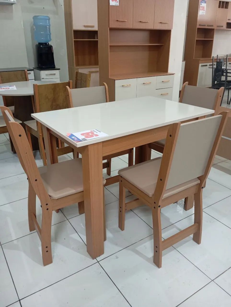 Conjunto de Mesa com 4 Cadeiras  - Foto 2