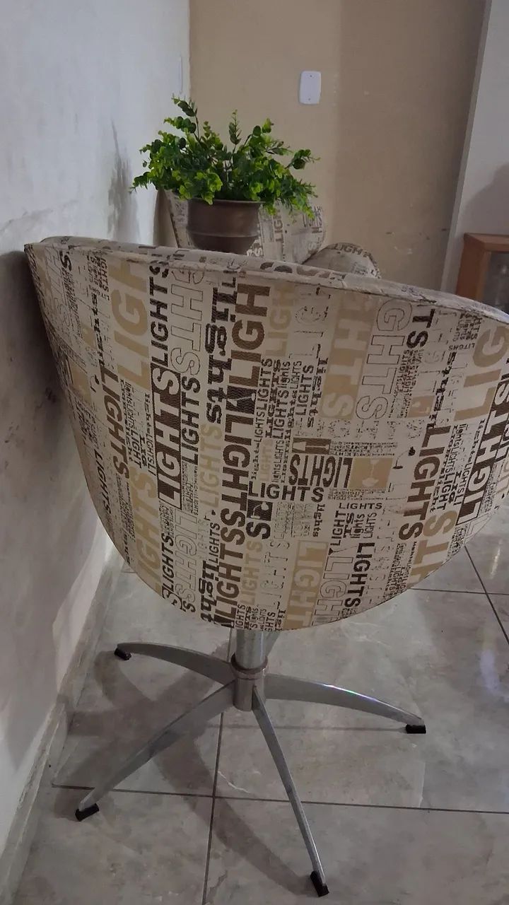 Cadeiras giratória  - Foto 2