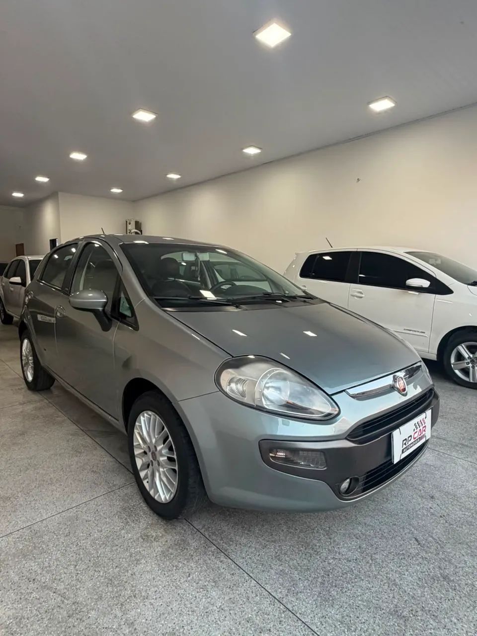 Fiat Punto Punto ESSENCE 1.6 Flex 16V 5p 2014