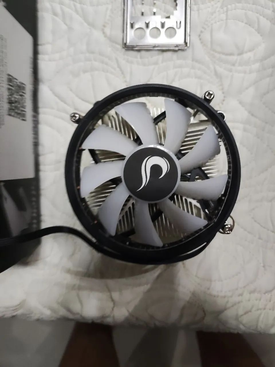 I5 10400f + PLACA MÃE B560M PRO-E + COLLER, 750 reais a mais e leva uma Rtx 2060 - Foto 3