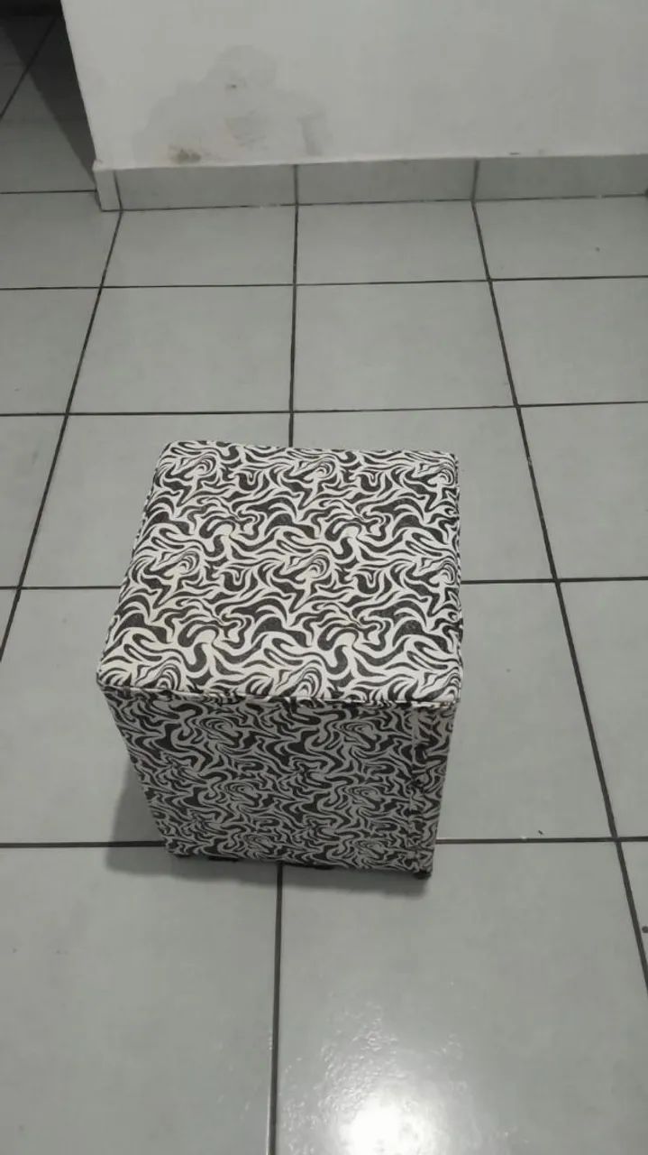 Cesto de roupa e 2 puff  - Foto 3