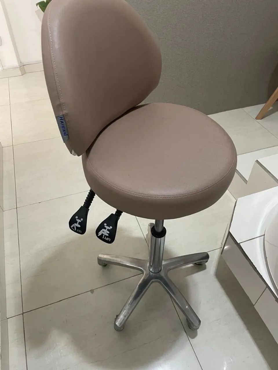 Cadeira de podologia, manicure, pedicure e SPA  - Foto 3