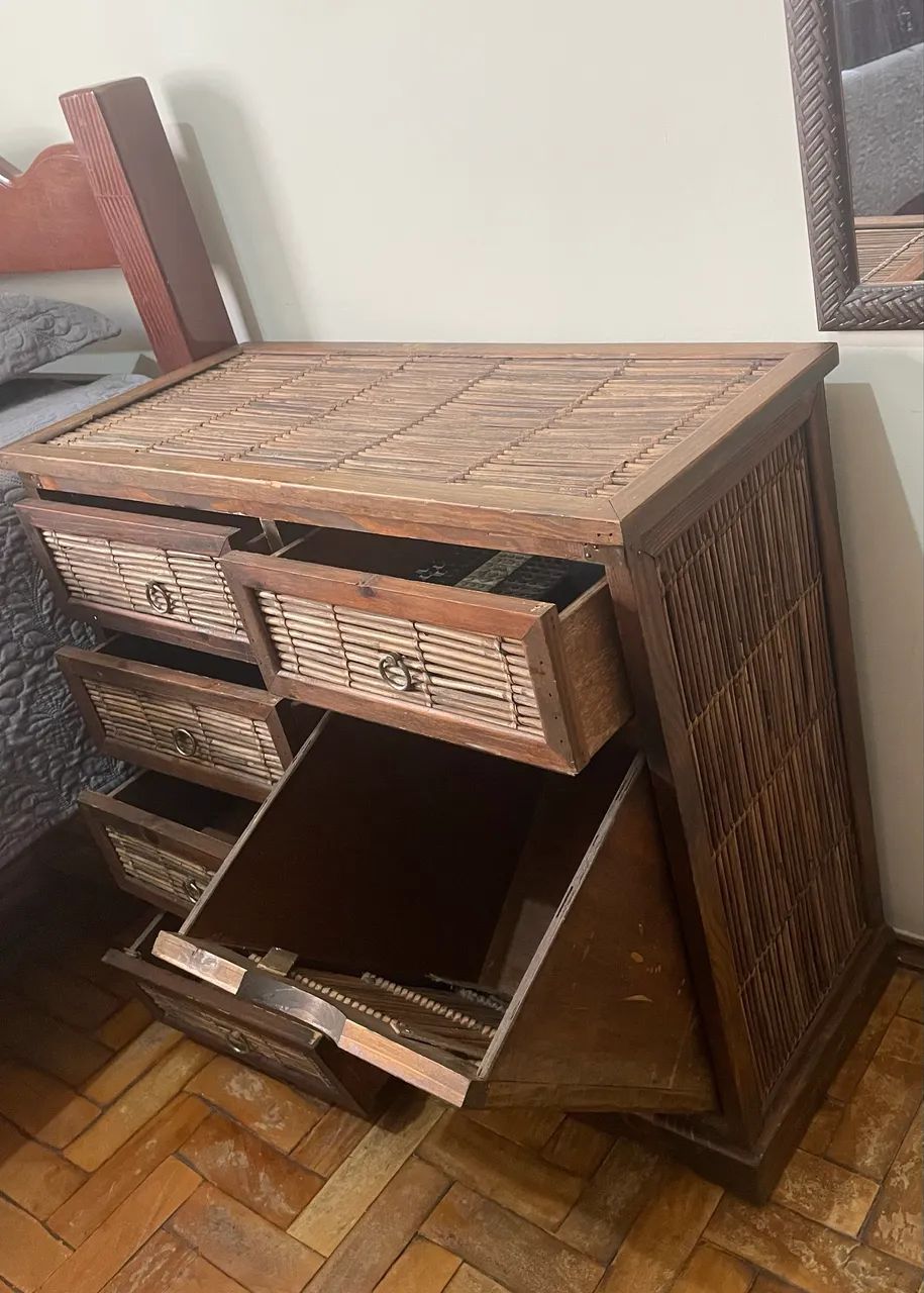 Vendo Mesa de cabeceira de cama. De madeira  - Foto 5