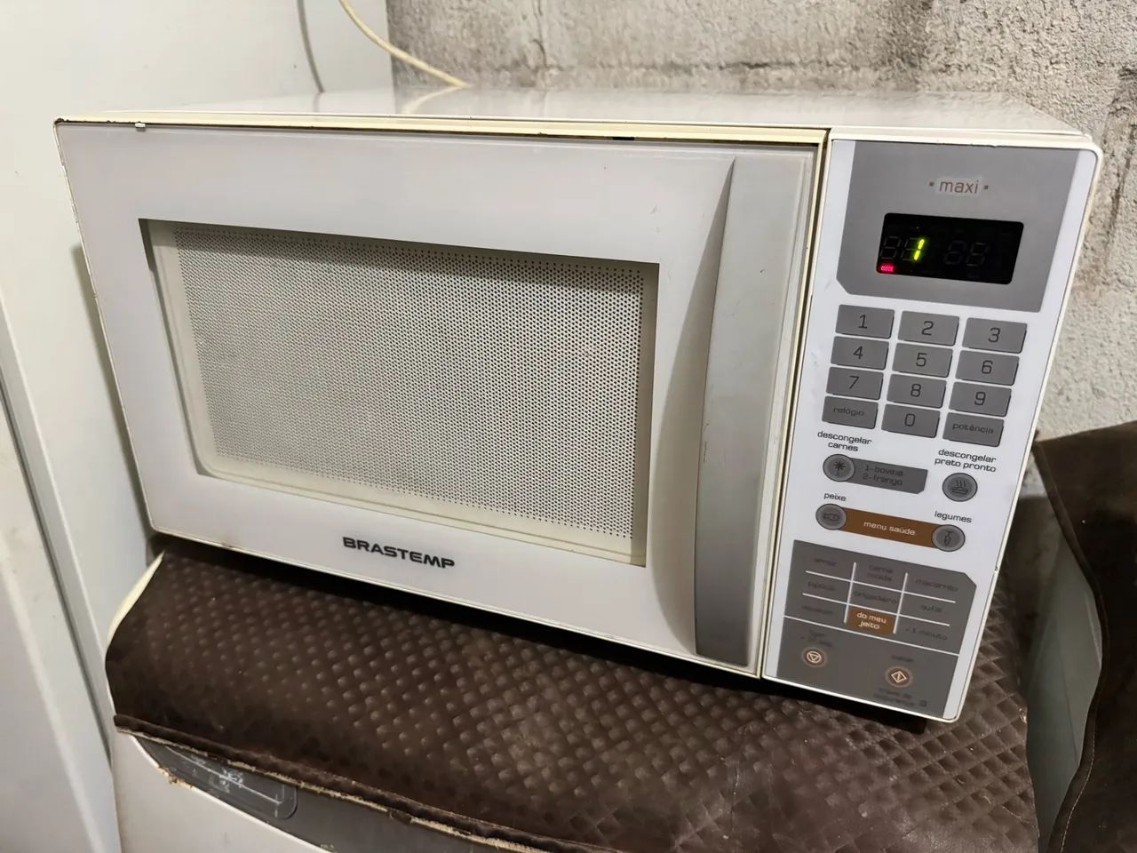 Microondas 31 litros Brastemp  - Foto 2