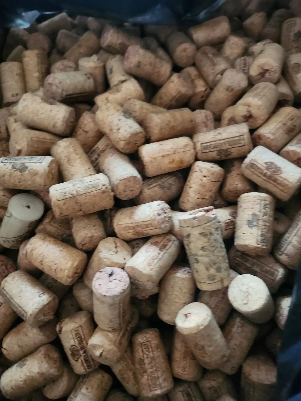 1.000 Rolhas de Vinho, diversas! 100 reais