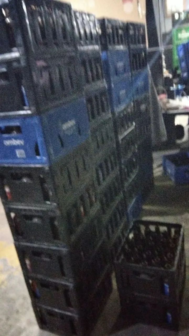Caixa chopinho completa e Coca cola retornável 