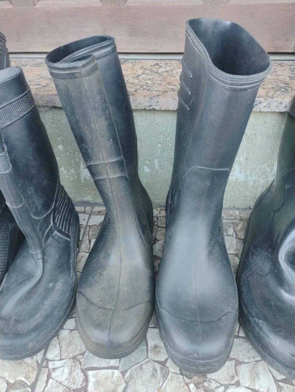 Botas números 39/40/42 e 44 usada em bom estado  - Foto 4