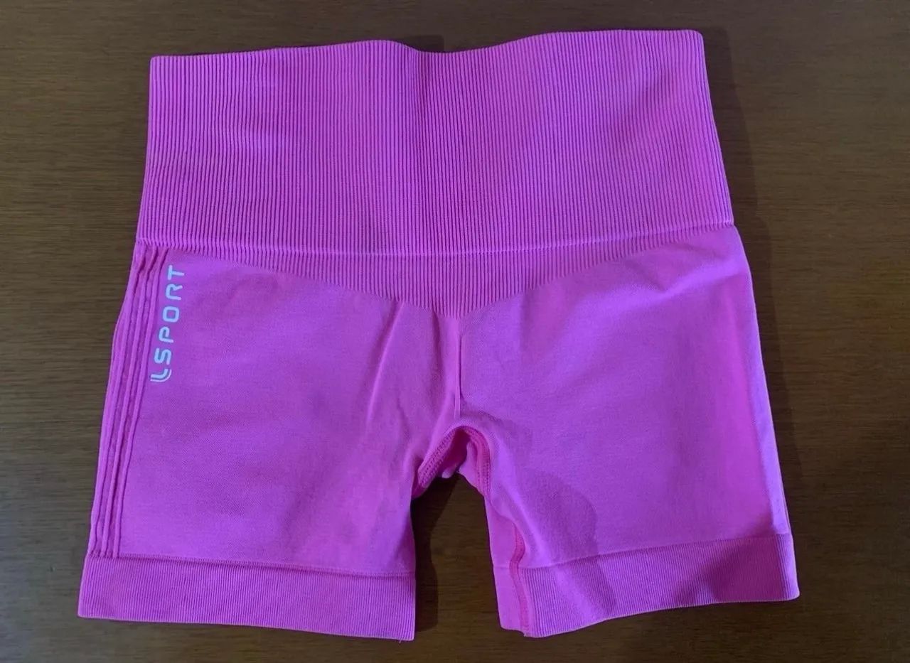 short de academia lupo rosa 