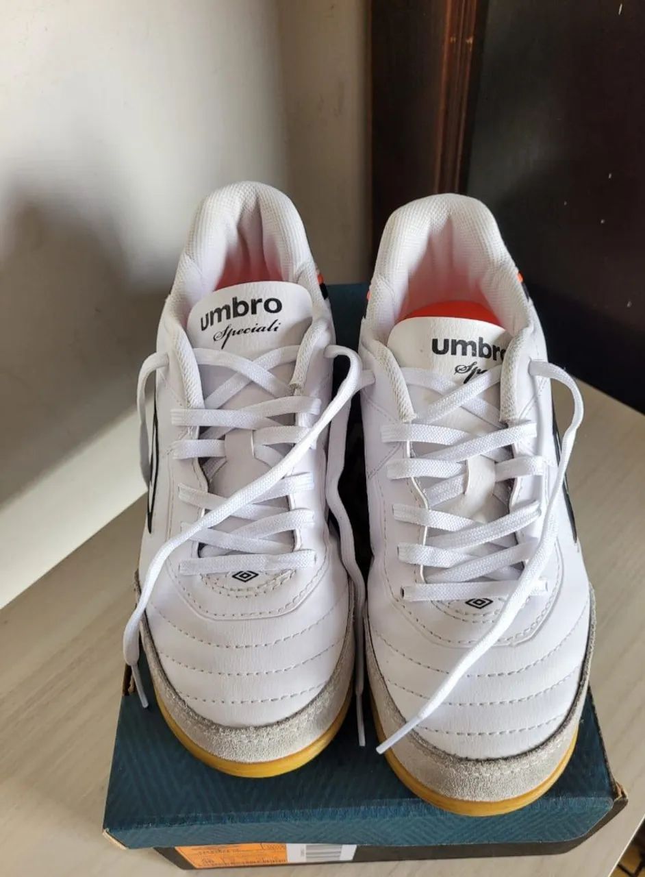 Chuteira Futsal Umbro Speciali Masculino TAM 38