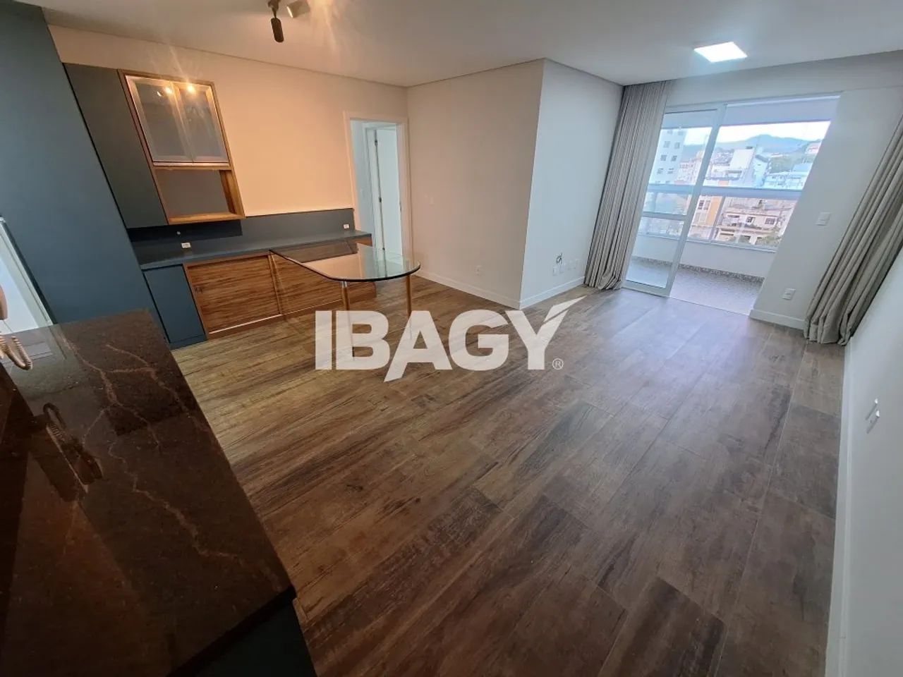 Excelente Apartamento 4 dormitório(s) em Estreito - Florianópolis - Foto 2