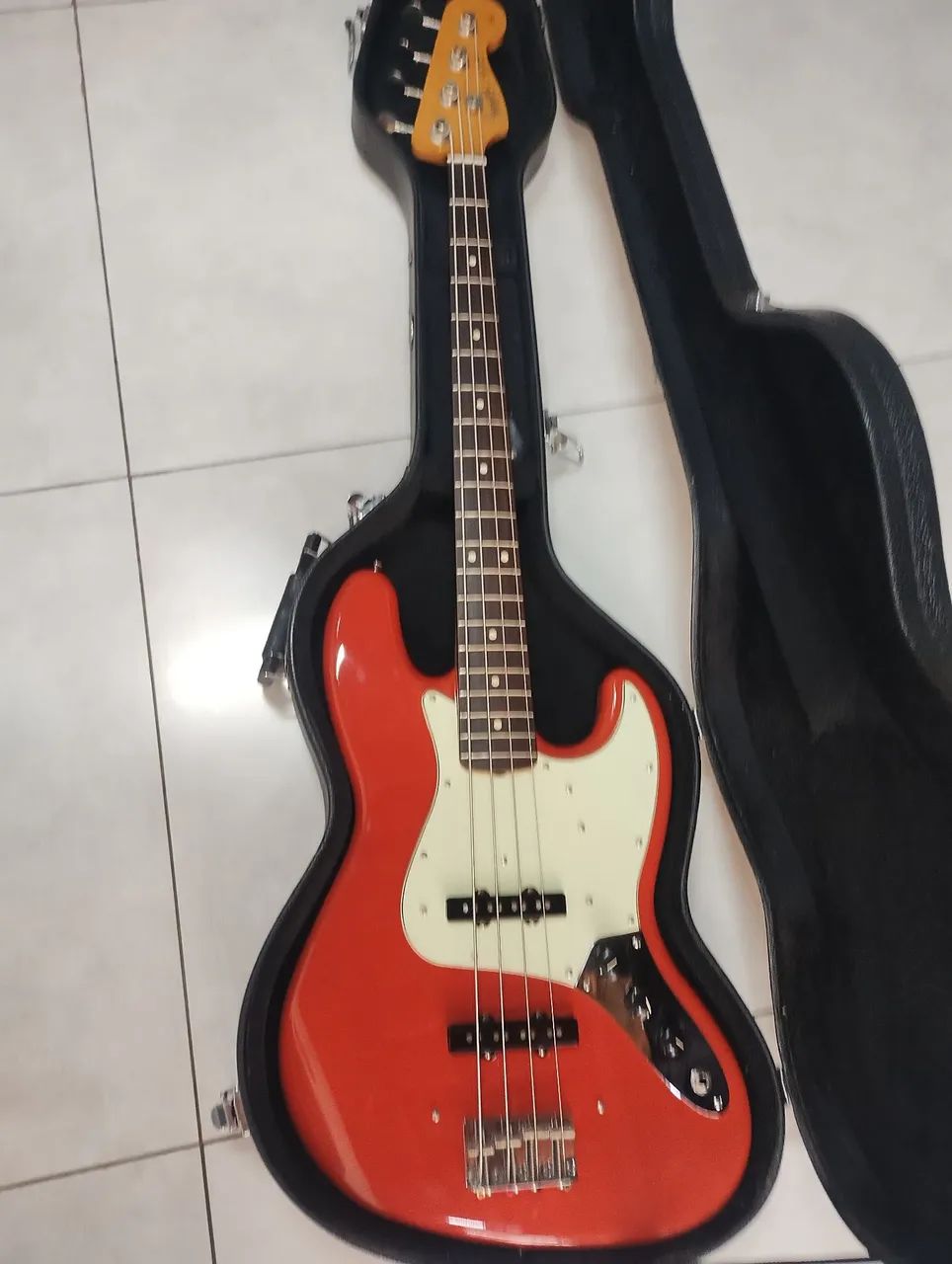 contra baixo Fender Vintera 60 ll 