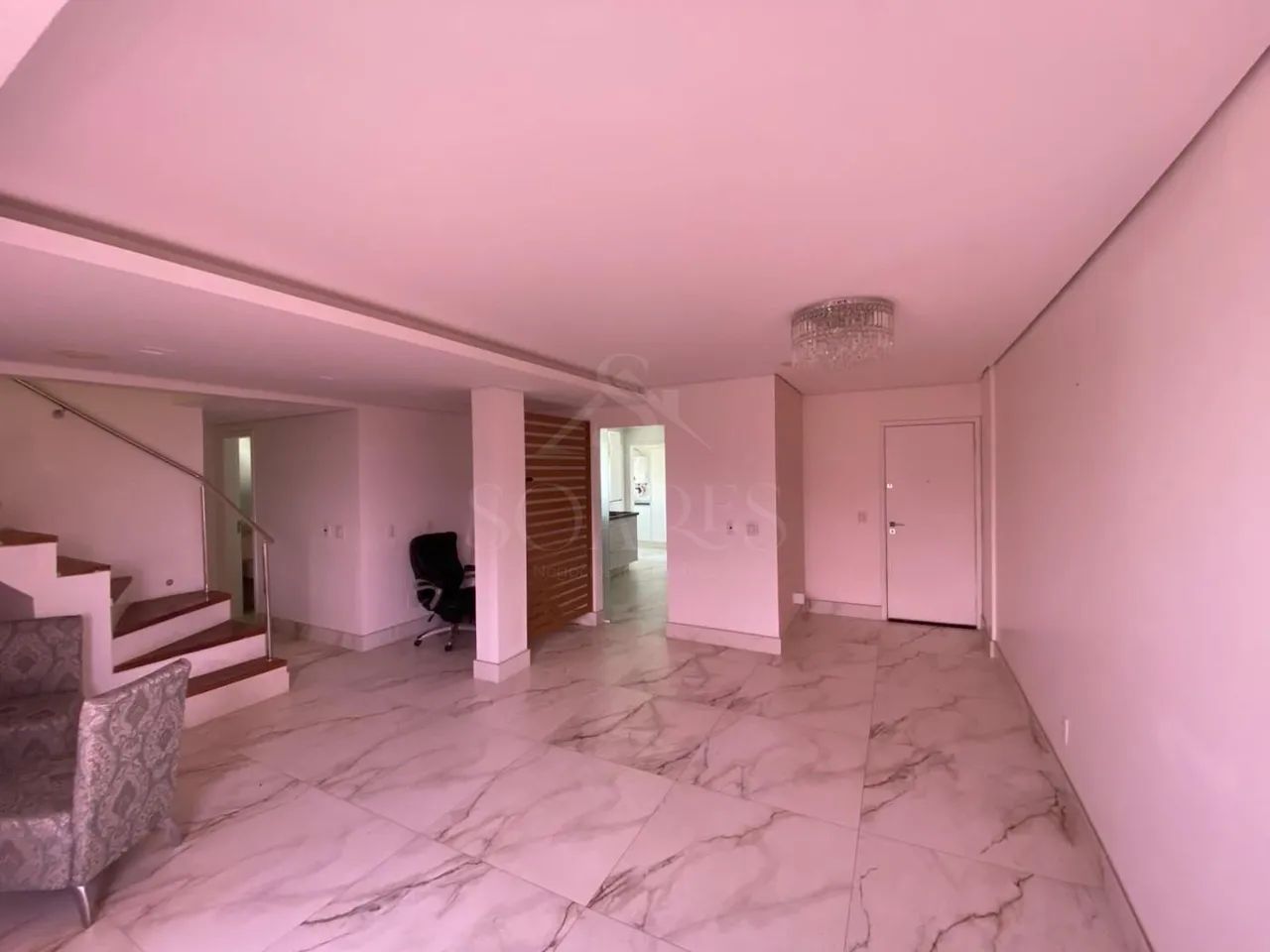 Cobertura Duplex 3 Suítes à Venda no Centro de Londrina | Edifício Carnaúba