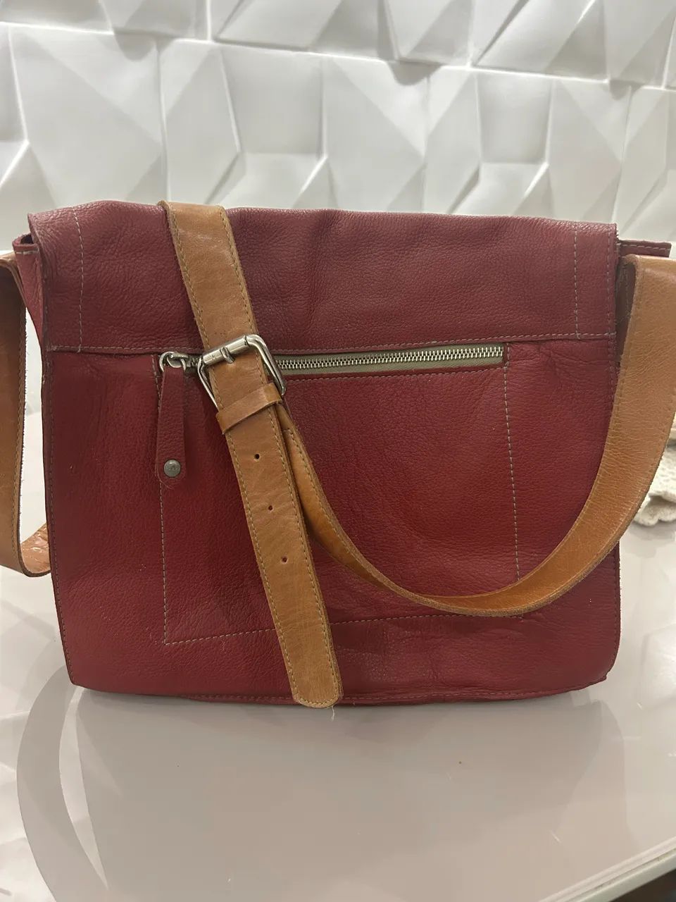 Vendo linda bolsa em couro - Foto 2