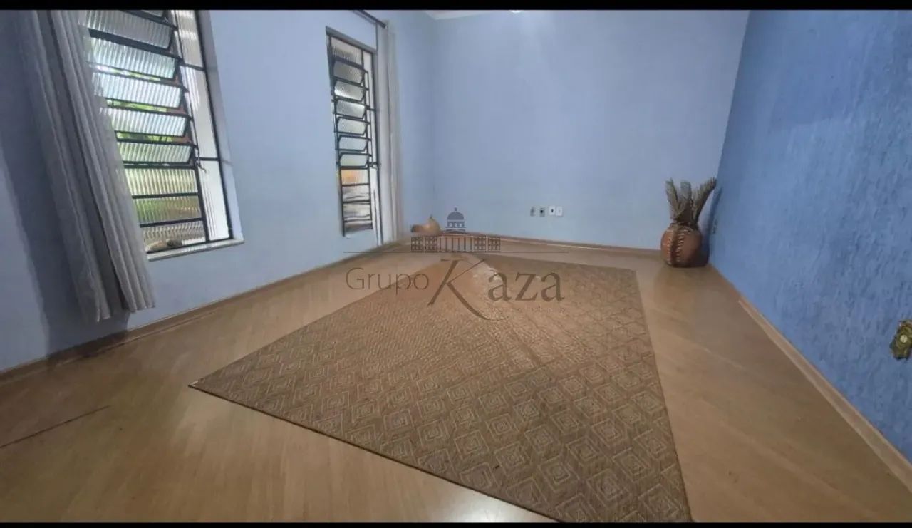 Oportunidade - Casa Térrea - Bosque dos Eucaliptos - 3 Dormitórios - 250m². - Foto 2