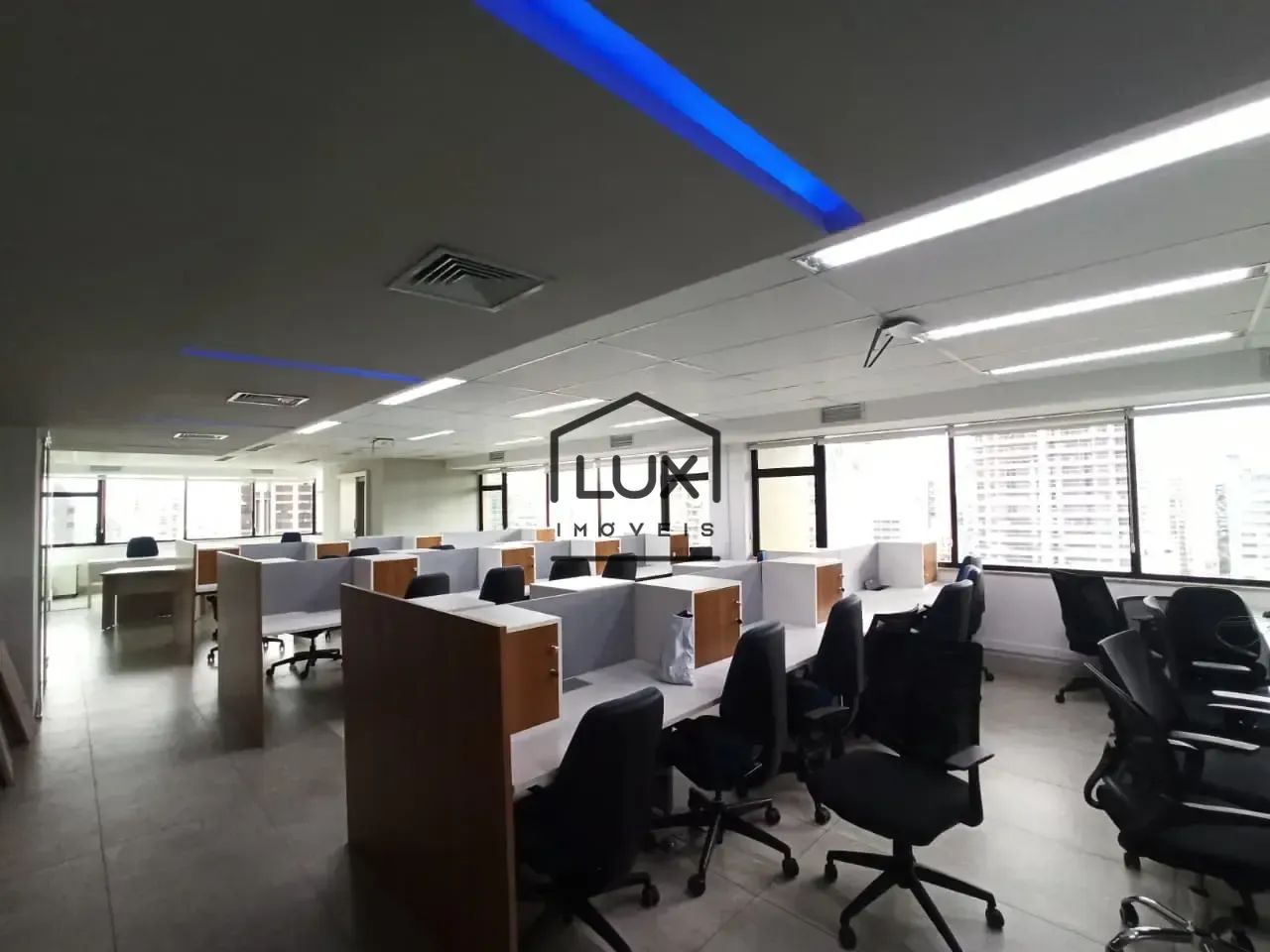 Sala Comercial Mobiliada para Alugar, 148m², 5 Banheiros, 4 Vagas de Garagem, Moema codigo - Foto 2