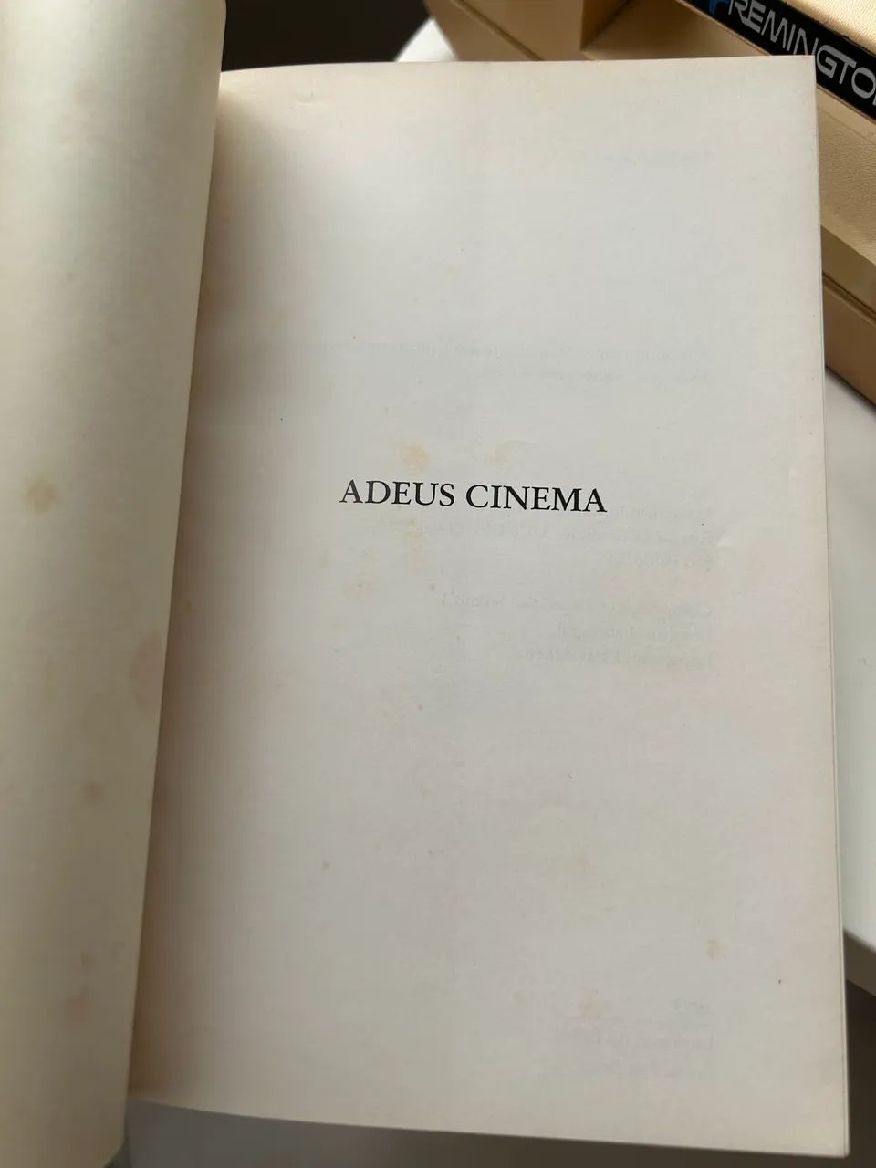 Livro adeus cinema  - Foto 2